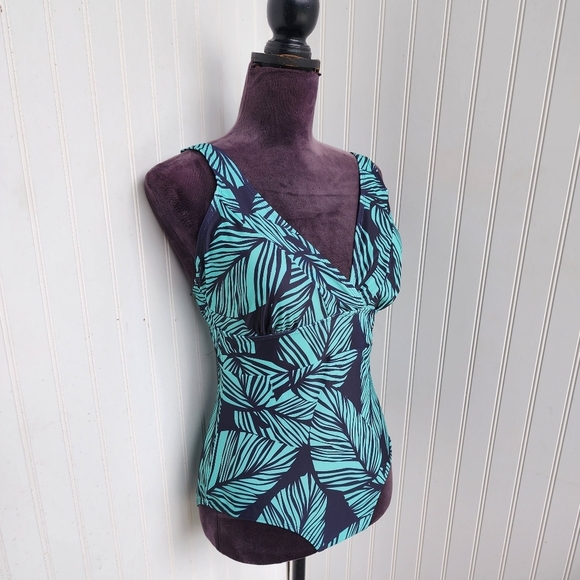 $60 NWT NOON SWIM Women's Halter 1 Piece Swimming Suit Green Leaf V- NECK Sz 18 - Picture 2 of 13